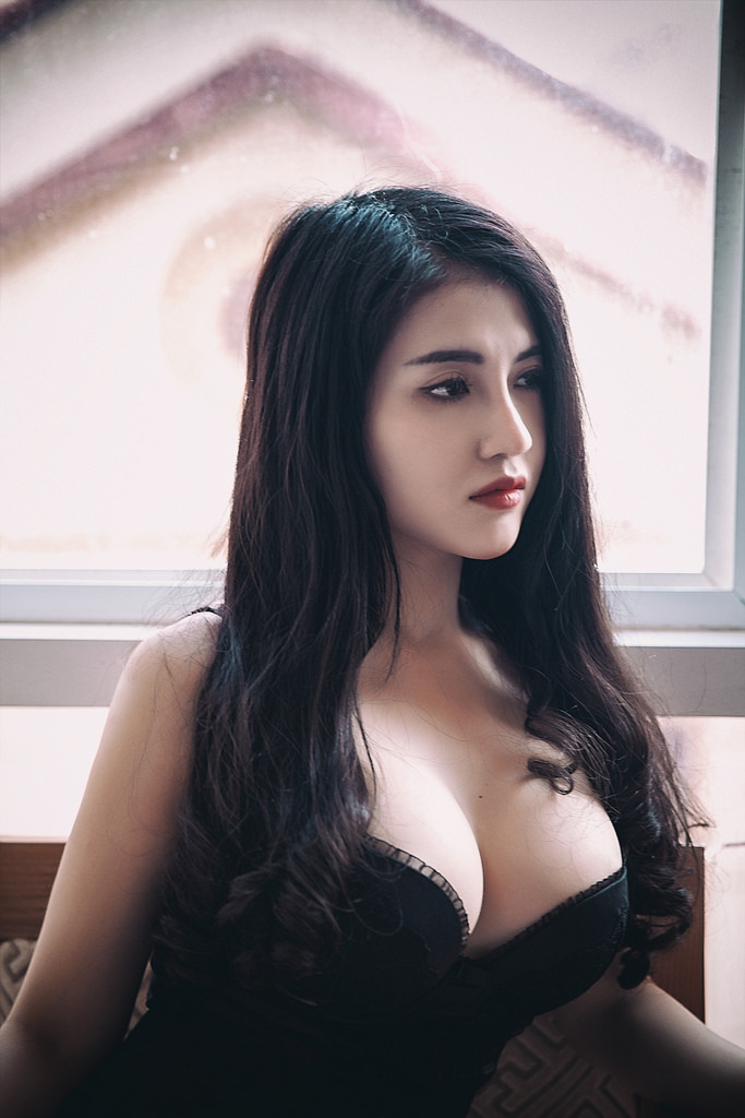 老师的大白兔又大又软
